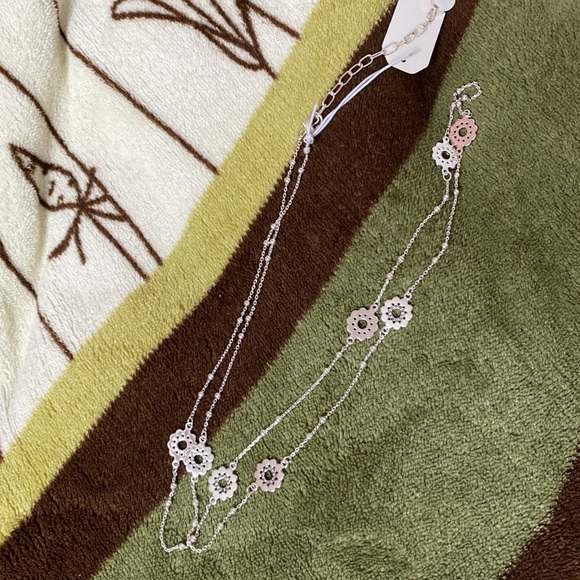 Stella and Ruby necklace - new without packaging - Picture 2 of 3